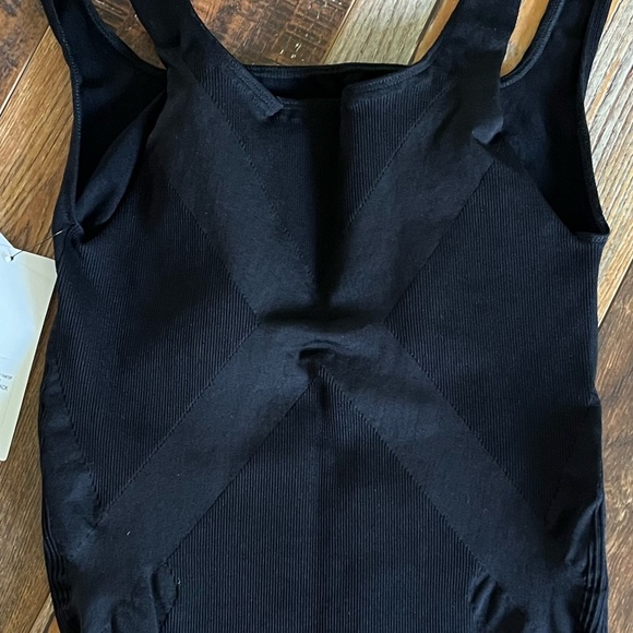 BLANQI Everyday Maternity Belly Support Tank - Picture 5 of 10